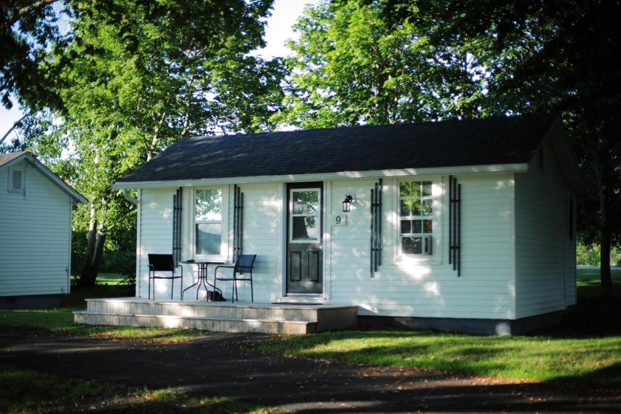 Carleton Inn & Cottages Bridgetown Bagian luar foto
