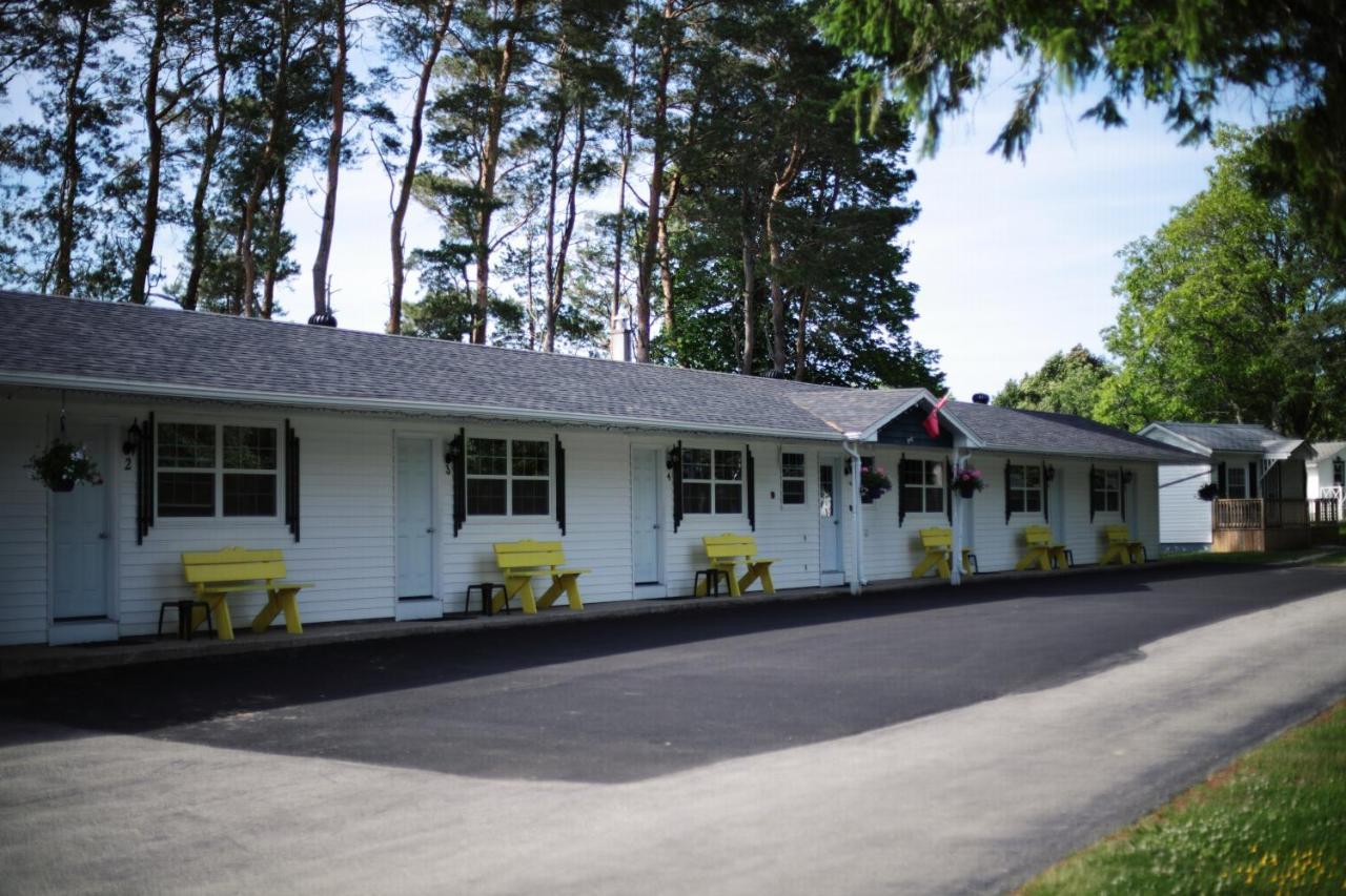 Carleton Inn & Cottages Bridgetown Bagian luar foto