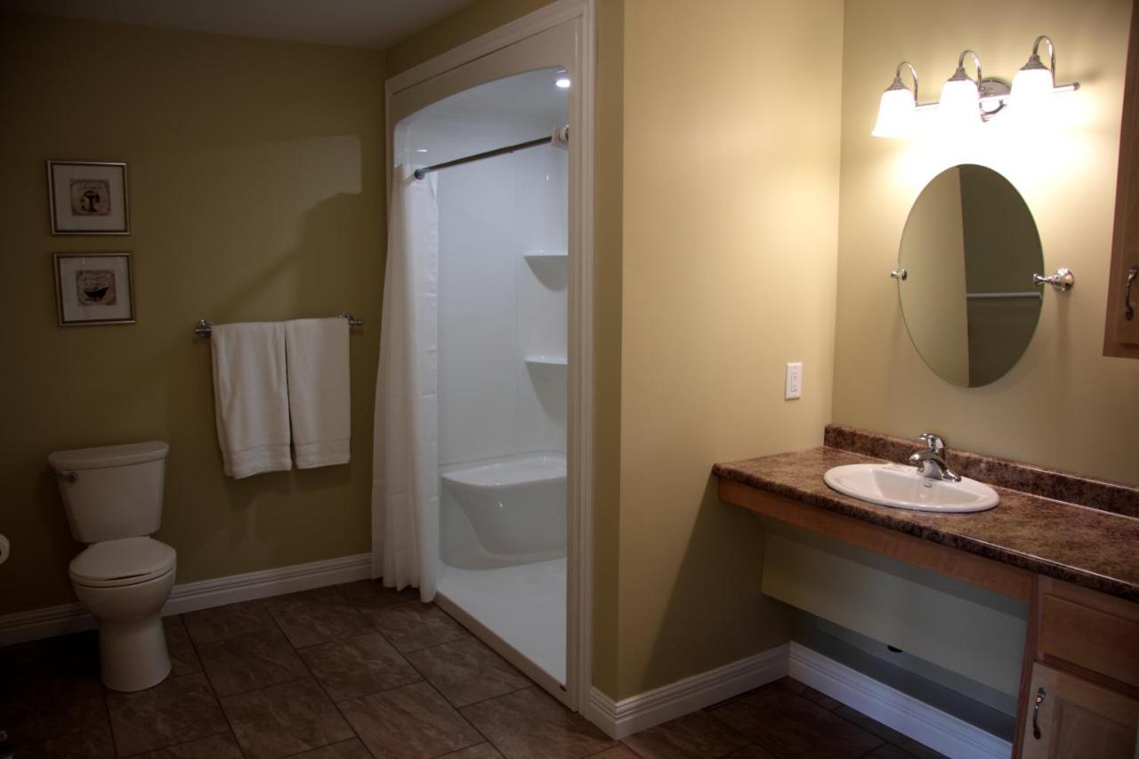 Carleton Inn & Cottages Bridgetown Bagian luar foto