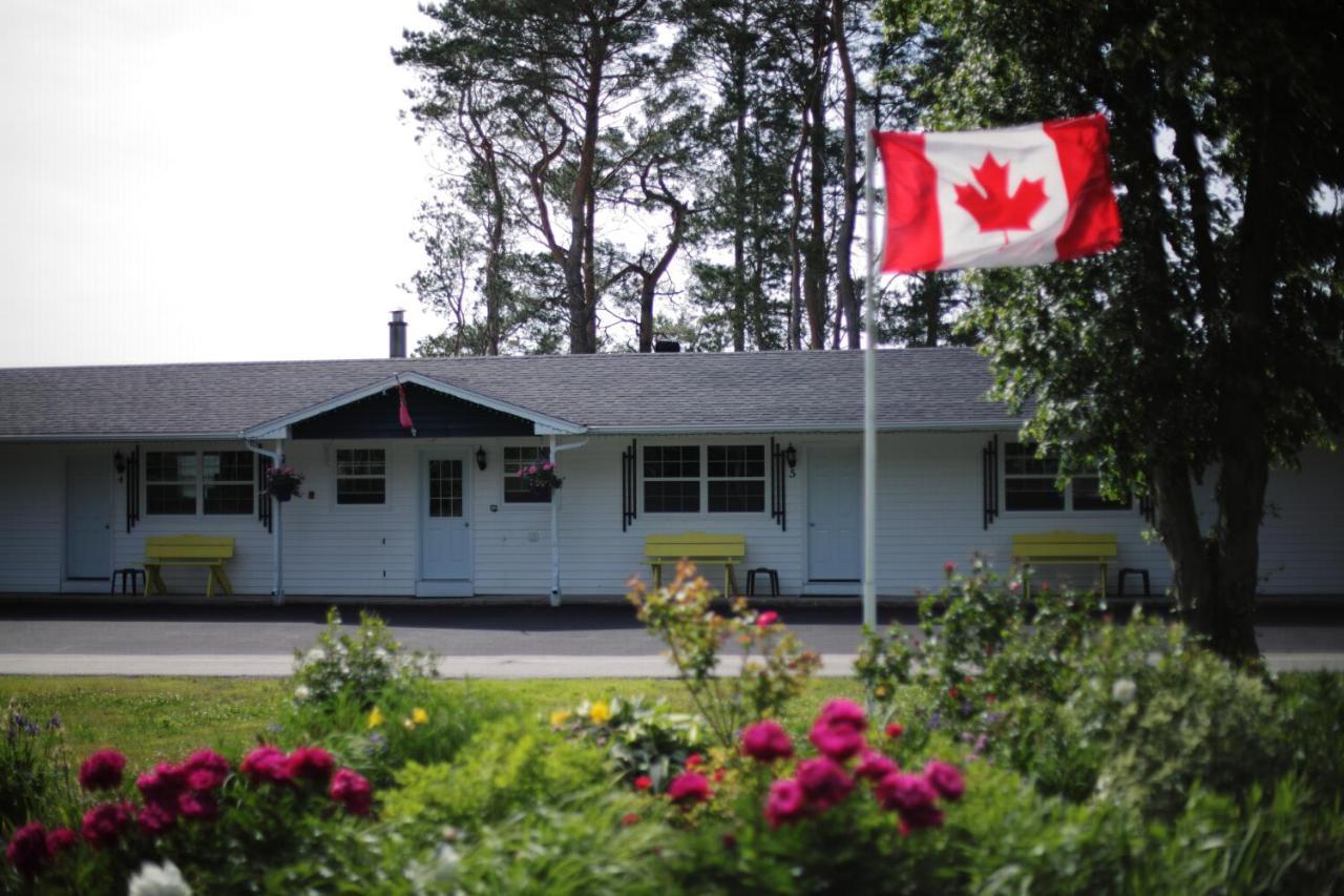 Carleton Inn & Cottages Bridgetown Bagian luar foto