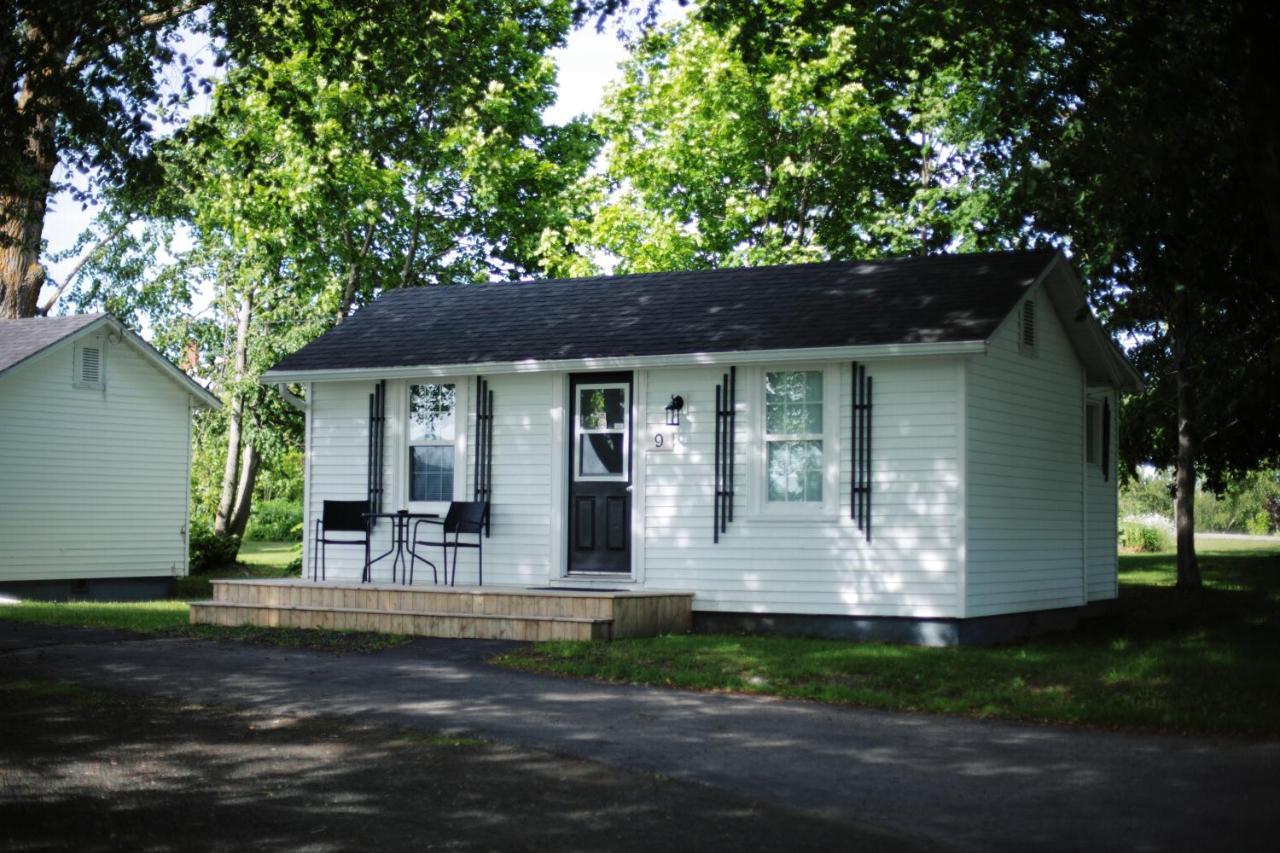 Carleton Inn & Cottages Bridgetown Bagian luar foto